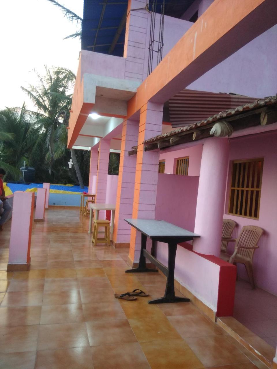 Om Ganesh Naik Guest House Arambol Εξωτερικό φωτογραφία