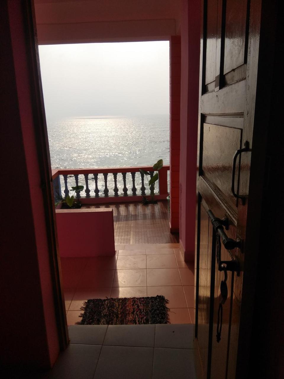 Om Ganesh Naik Guest House Arambol Εξωτερικό φωτογραφία