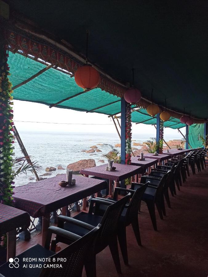 Om Ganesh Naik Guest House Arambol Εξωτερικό φωτογραφία